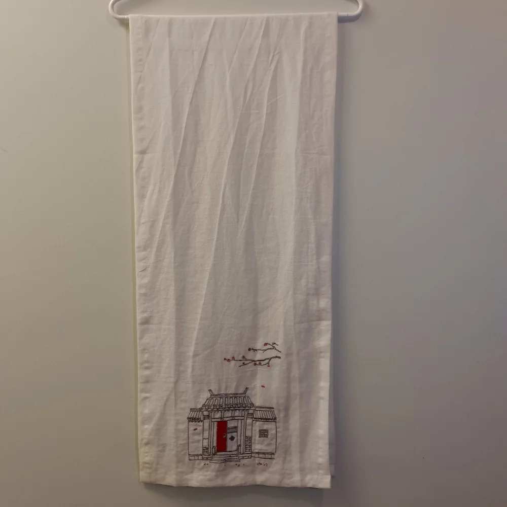 Linen Chinoiserie Table Runner